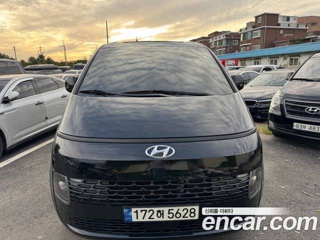 Hyundai Staria