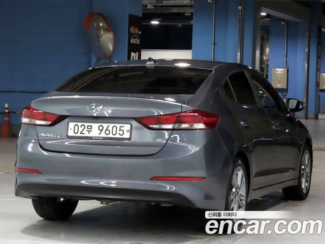 Hyundai Avante VI