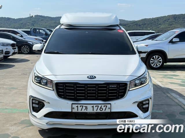 Kia Carnival III