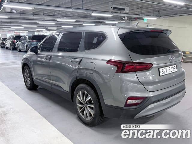 Hyundai Santa Fe IV