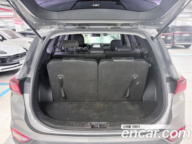 Hyundai Santa Fe IV