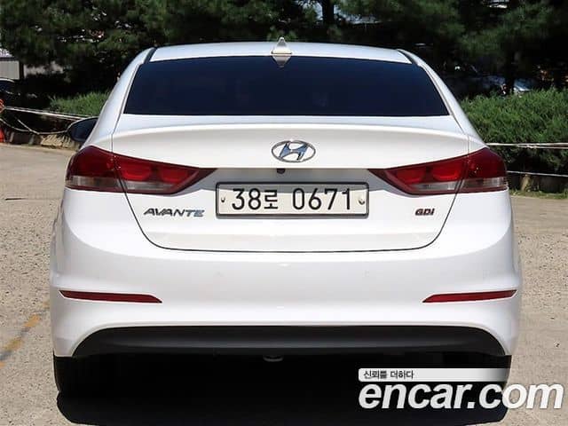 Hyundai Avante VI