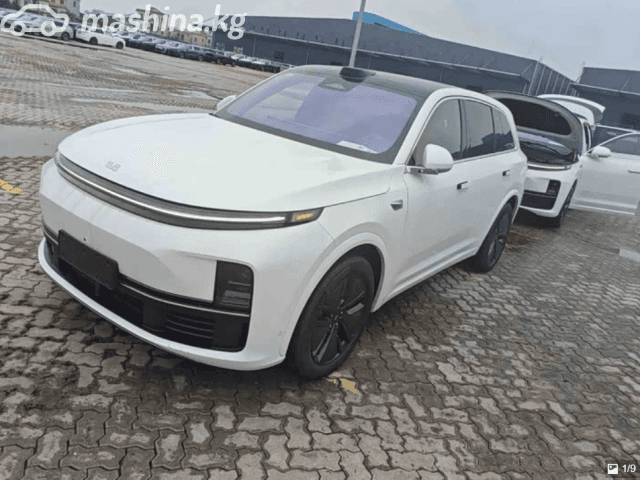 LiXiang L7 Рестайлинг 1.5hyb AT 4WD