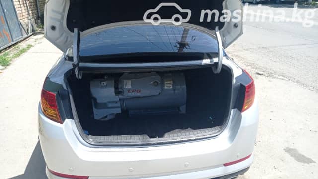 Kia K5 I 2.0 LPi AT
