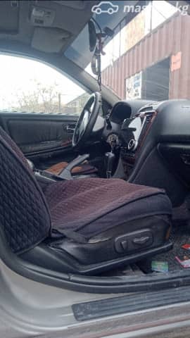 Nissan Maxima V (A33) 2.0 AT