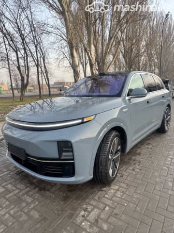 LiXiang L7 Рестайлинг 1.5hyb AT 4WD