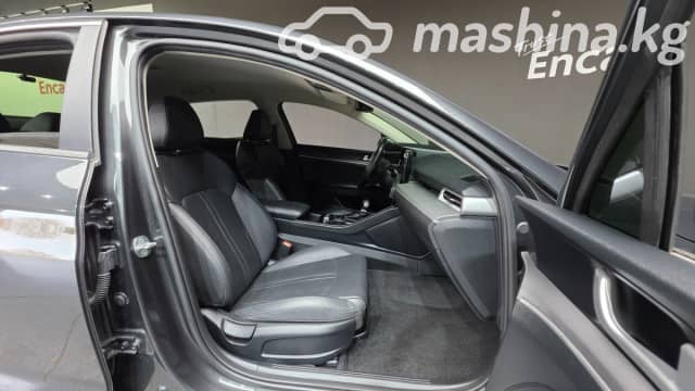 Kia K5 III LPi 2.0 AT
