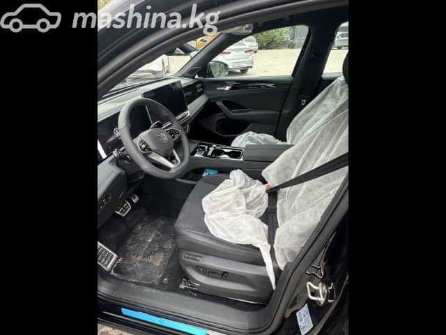 Volkswagen Tiguan III (China Market) 2.0 AMT