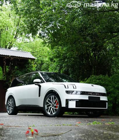 Lynk & Co 900 2.0hyb AT 4WD