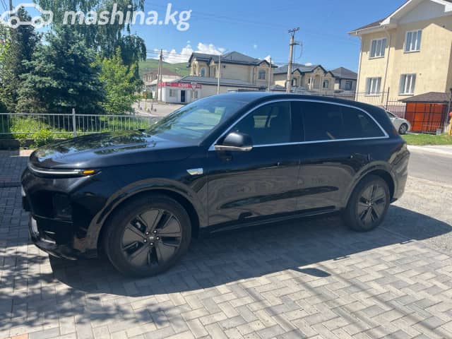 LiXiang L6 1.5hyb AT 4WD