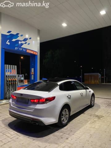 Kia K5 II 2.0 AT