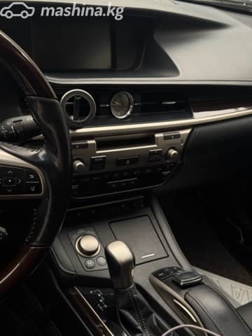 Lexus ES VI Рестайлинг 300h 2.5hyb CVT