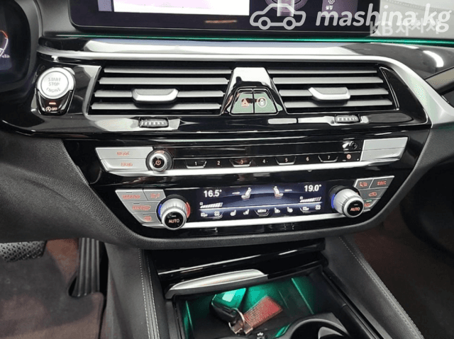 BMW 5 серии VII (G30/G31) Рестайлинг 530i xDrive 2.0 AT 4WD