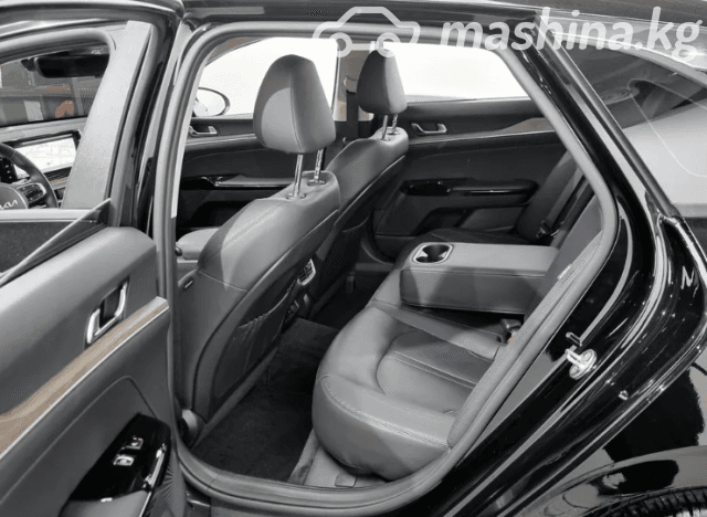 Kia K5 III 2.0 AT
