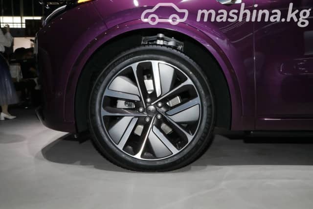 LiXiang L9 Рестайлинг 1.5hyb AT 4WD