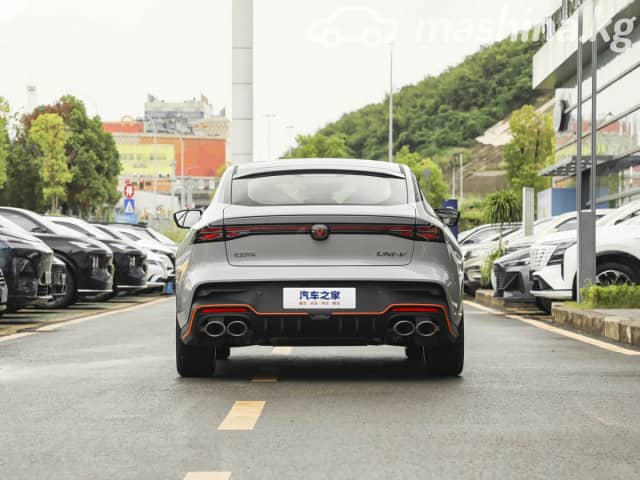 Changan UNI-V 1.5 AMT