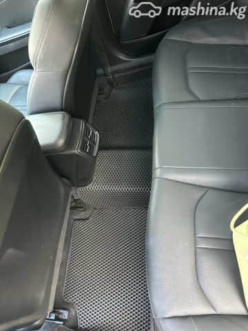 Kia K5 III LPi 2.0 AT