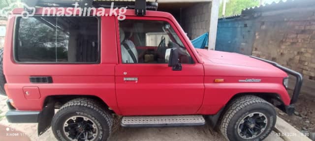 Toyota Land Cruiser Prado 70 Series 2.5d MT 4WD