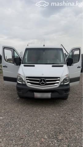 Mercedes-Benz Фургон (6х2)