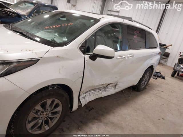 Toyota Sienna IV 2.5hyb AT
