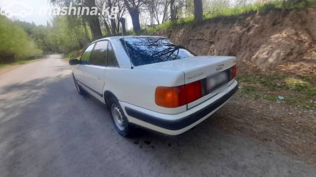 Audi 100 IV (C4) 2.0 MT