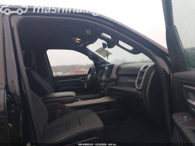 RAM 1500 V Quad Cab 3.6 AT 4WD