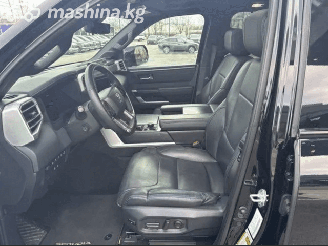 Toyota Sequoia III 3.5hyb AT 4WD