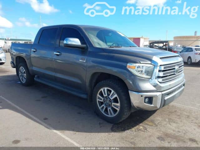 Toyota Tundra II Рестайлинг CrewMax 5.7 AT 4WD