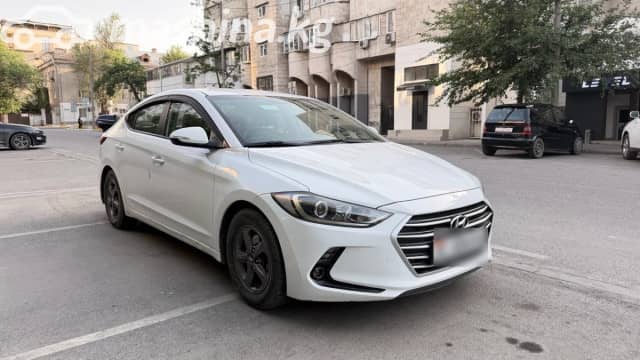 Hyundai Avante VI 1.6 AT