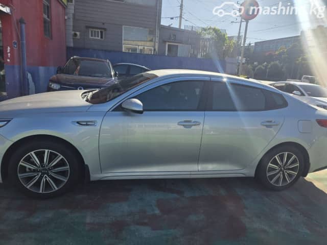 Kia K5 II 2.0 AT
