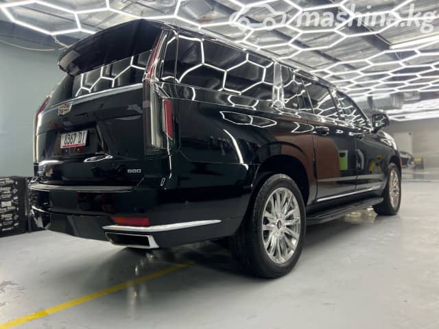Cadillac Escalade V ESV 6.2 AT 4WD