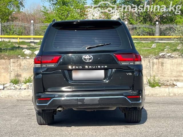 Toyota Land Cruiser 200 Series 4.5d AT 4WD