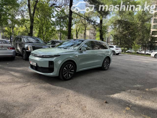 LiXiang L6 1.5hyb AT 4WD