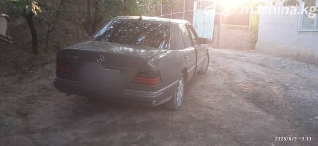 Mercedes-Benz W124 230 2.3 MT