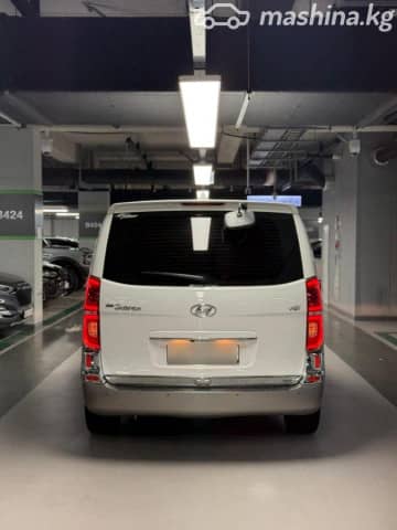 Hyundai Starex (H-1) II Рестайлинг 2 2.5d AT 4WD