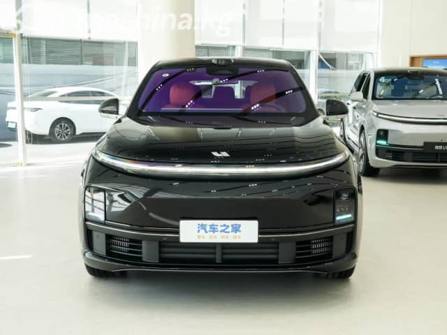 LiXiang L7 Рестайлинг 1.5hyb AT 4WD
