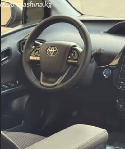 Toyota Prius IV (XW50) 1.8hyb AT