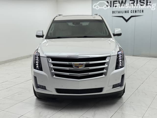 Cadillac Escalade IV ESV 6.2 AT 4WD