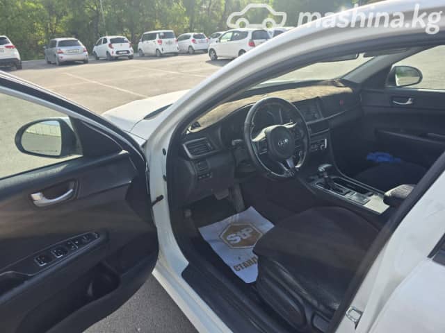 Kia K5 II 2.0 AT