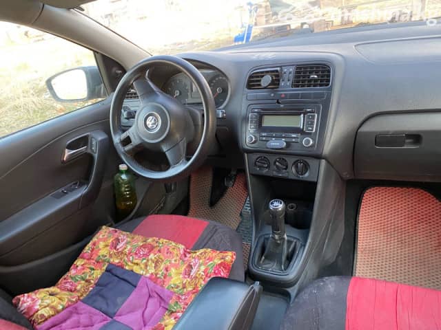 Volkswagen Polo V 1.6 MT