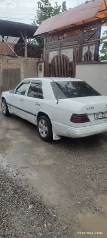 Mercedes-Benz W124 200 2.0 MT