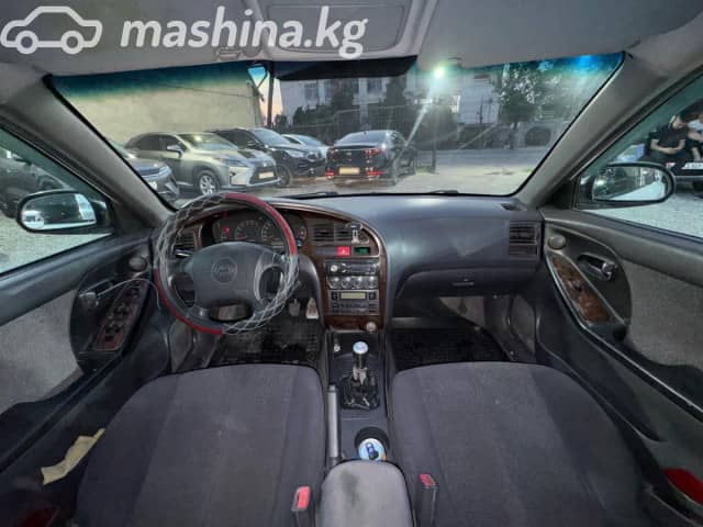 Hyundai Avante III 1.5 MT