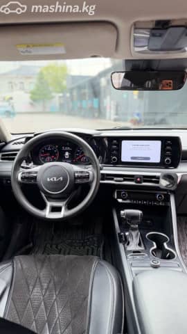 Kia K5 III 1.6 AT
