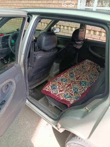 Daewoo Nexia I 1.5 MT
