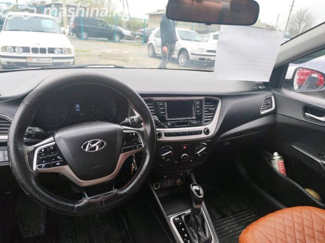 Hyundai Solaris II 1.6 AT
