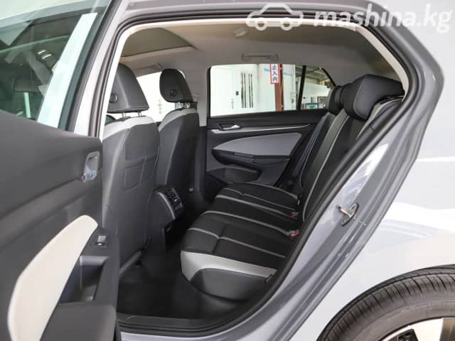 Volkswagen Golf VIII Рестайлинг 1.5 AMT