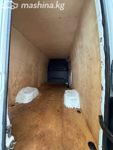 Mercedes-Benz Фургон (4х2)