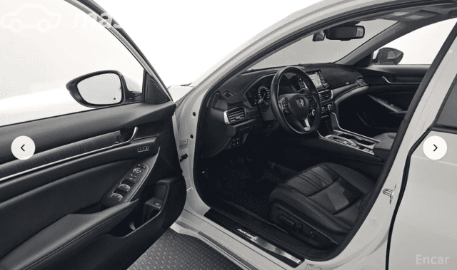 Honda Accord X 2.0hyb CVT