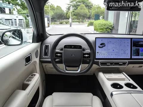 LiXiang L7 Рестайлинг 1.5hyb AT 4WD