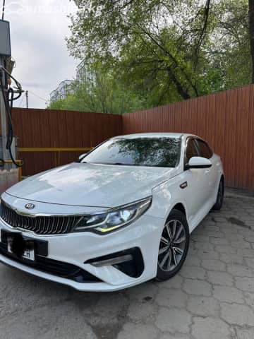 Kia K5 III LPi 2.0 AT